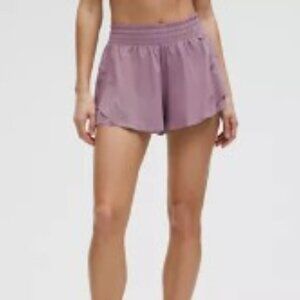 Lululemon Shake It Out High-Rise Running Shorts 2.5" sz 
SM Lavender Lux